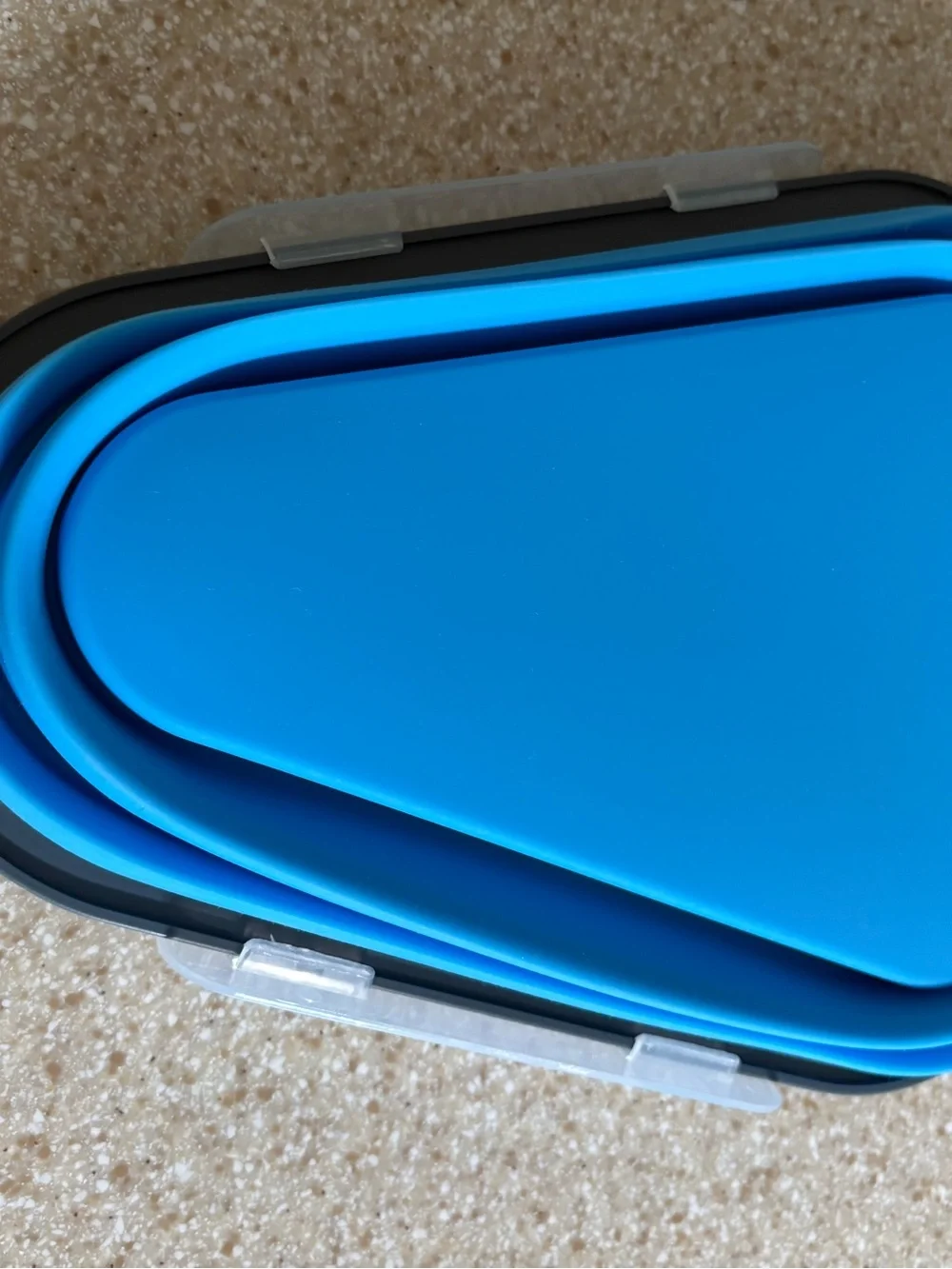 Collapsible Pizza Storage Container with Snap on Lid